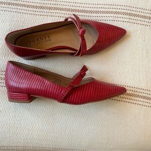 SOLD - Red pointed toe ballet flats
